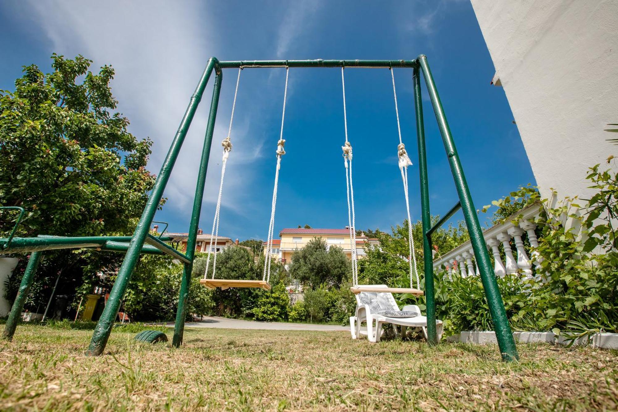 Lovely Meta Apartments Palit Bagian luar foto